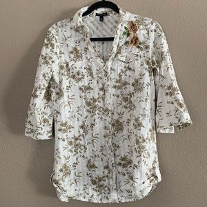 Quarter sleeve button up